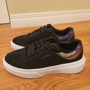 New Women's Skechers Cordova Classic Mirrored brights athletic shoes size 9